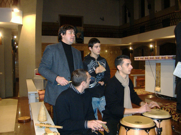 Per salvare la foto tasto dx salva immagine con nome